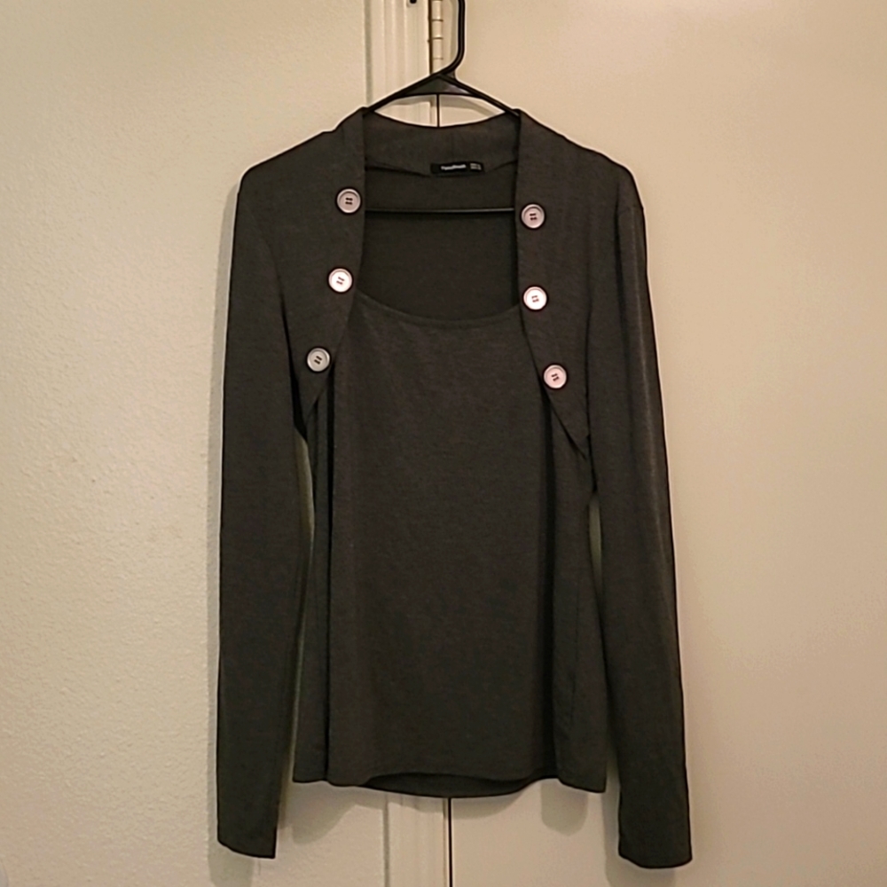 PattyBoutik Silver Button Long Sleeve